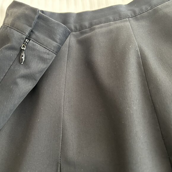 AK Anne Klein - Black Pleated Skirt - Size 8 - Picture 6 of 10